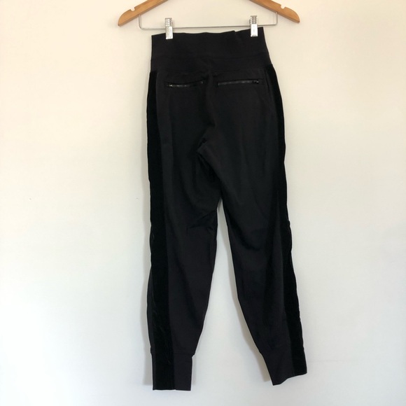 EUC Athleta Venice Velvet Stripe Jogger - Picture 2 of 5